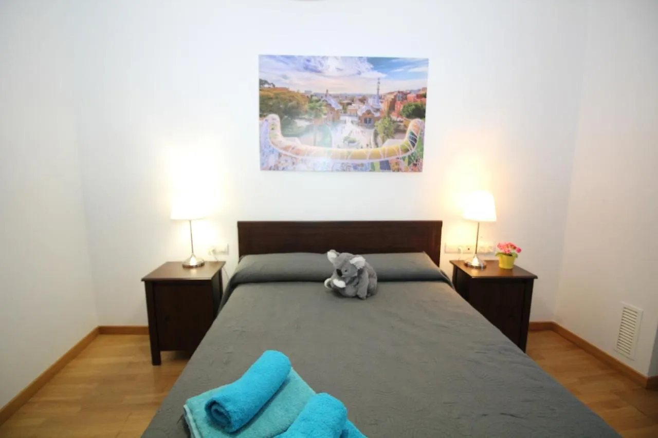 Rooms Viladomat Homestay Barcelona